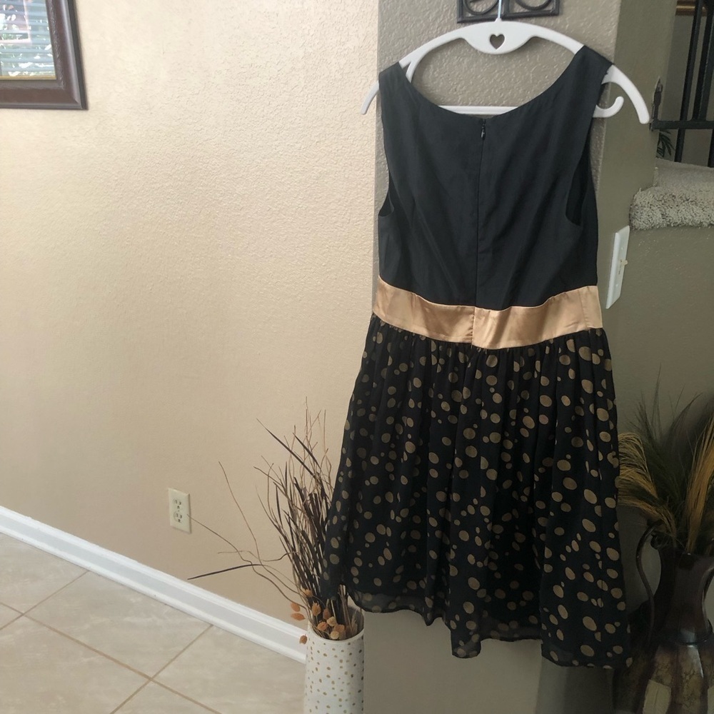 ANTHROPOLOGIE Burlapp Swirled Rosette Dress Size Medium - Picture 7 of 7